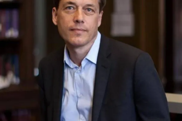 الرأسمالية... نظام تغذى على تحالف «السوق» و«المدفع»