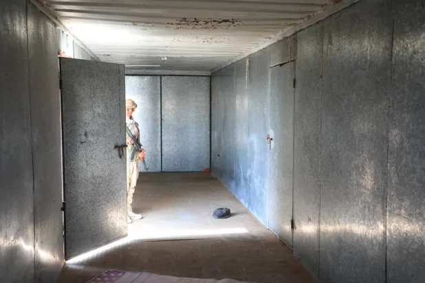 Birleşik Arap Emirlikleri güçleri tarafından Hadramut'ta işletilen yasadışı hapishanelerden biri, (Şarku'l Avsat)