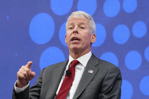 وزير الطاقة الأميركي يتحدث خلال الاجتماع السادس للتعاون عبر الأطلسي في مجال الطاقة بأثينا (أرشيفية - رويترز)