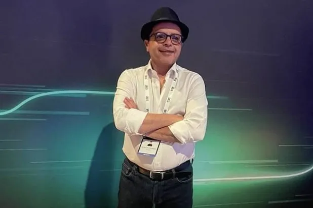 الفنان محمد هنيدي (حسابه على موقع «فيسبوك»)