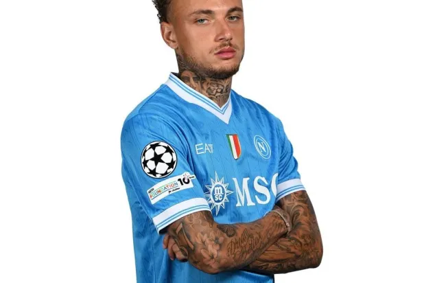 غلطة سراي يضم لانج معارا من نابولي حتى نهاية الموسم