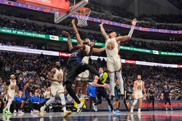 من منافسات دوري السلة الأميركي (أ.ب)