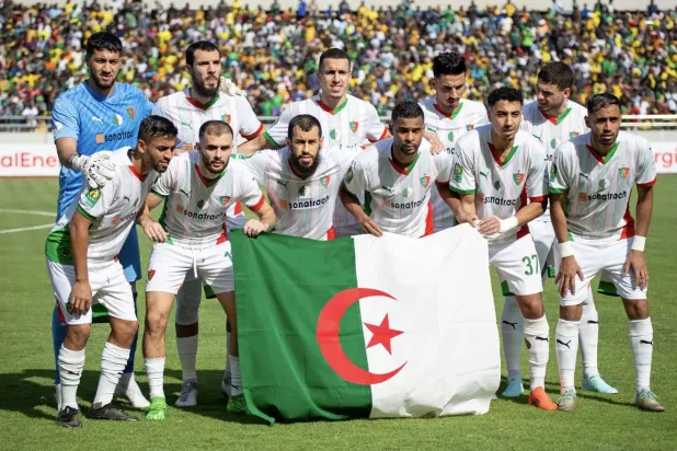 مولودية الجزائر سقط في سان إيلوا لوبوبو (كاف) 