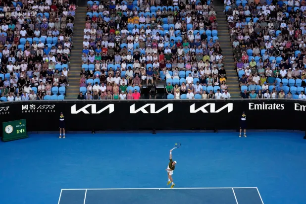 «أستراليا المفتوحة» على موعد مع تفعيل بروتوكول «الحر الشديد» (أ.ب)