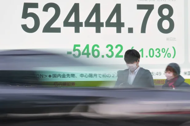 «نيكي» الياباني يتراجع مع ارتفاع الين وتهديدات التدخل