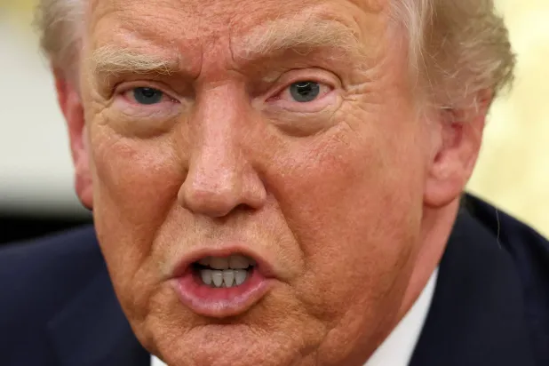 ترمب يرحّب باستعادة رفات آخر رهينة إسرائيلي... ويشيد بمجهود فريق عمله من «الأبطال»