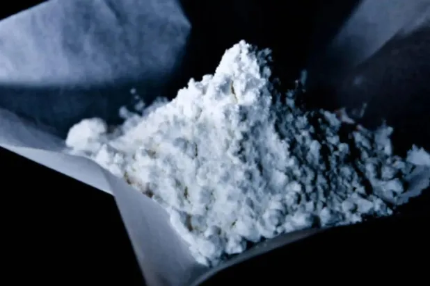 إسبانيا تفكك شبكة لتهريب الكوكايين عبر قواعد عائمة في البحر