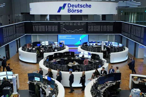 ارتفاع الأسهم الأوروبية مدعومة بأخبار الشركات الإيجابية