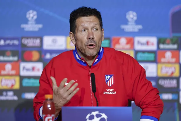 دييغو سيميوني خلال المؤتمر الصحافي (إ.ب.أ)