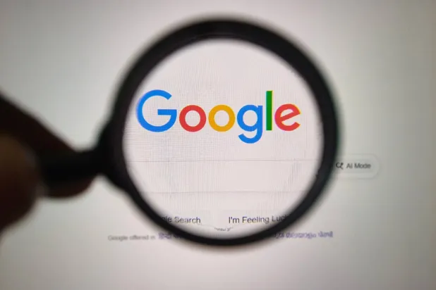 تنامي الاهتمام بالمسارات الإبداعية والرياضية يشير إلى بحث متزايد عن فرص جديدة للتعبير والاحتراف (شاترستوك)