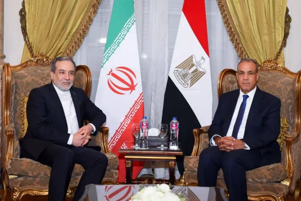 وزير الخارجية المصري بدر عبد العاطي في لقاء سابق مع نظيره الإيراني عباس عراقجي (الخارجية المصرية)