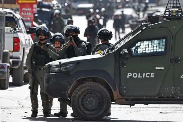 Batı Şeria'da bir İsrail polis kontrol noktası (AFP)