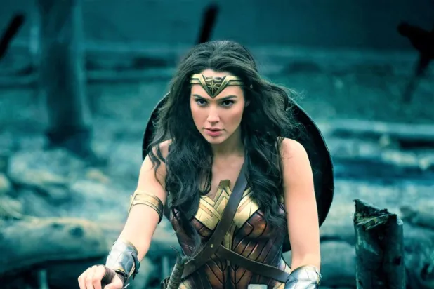 40 yaşındaki İsrailli aktris Gal Gadot, 2017'den 2023'e dek Wonder Woman karakterine hayat vermişti (Warner Bros. Pictures)