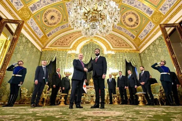 Russian President Vladimir Putin receives Syrian President Ahmed al-Sharaa at the Kremlin (DPA) 