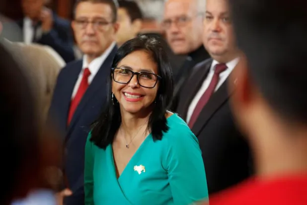 Analizlerde, 56 yaşındaki Delcy Rodriguez'in Venezuela'daki petrol sektörüyle yakın bağlarına da dikkat çekiliyor (Reuters)