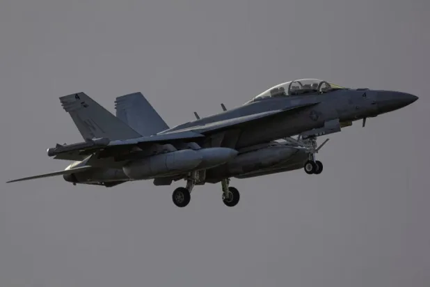 Growler elektronik savaş jetleri, 2009'da faaliyete başlamıştı (Reuters)