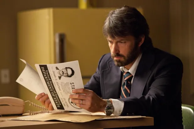 2012 yapımı Operasyon: Argo, 1979-1980'de İran'la yaşanan rehine krizinde 6 Amerikalıyı kurtarmak için yapılan gizli operasyonun hikayesini anlatıyor (Warner Bros. Pictures)