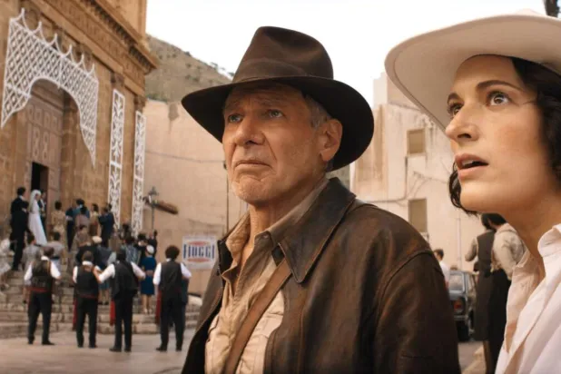 Harrison Ford ve Phoebe Waller-Bridge, Indiana Jones ve Kader Kadranı'nda (Lucasfilm Ltd. / Disney)