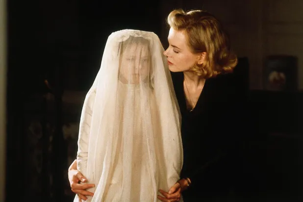 2001 yapımı Diğerleri'nde Nicole Kidman, II. Dünya Savaşı'nda eşini kaybeden genç anne Grace rolündeydi (Studio Canal)