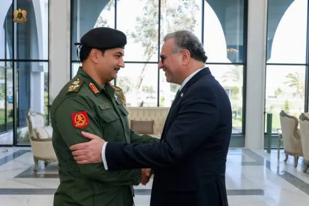 صدام حفتر مستقبلاً بولس في القيادة العامة 25 يناير (القيادة العامة) 