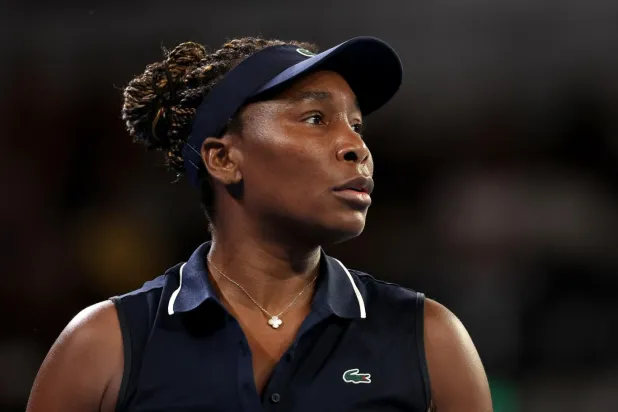 Avustralya Açık'ta Venus Williams, tekler maçına çıkan en yaşlı kadın oldu (AFP)
