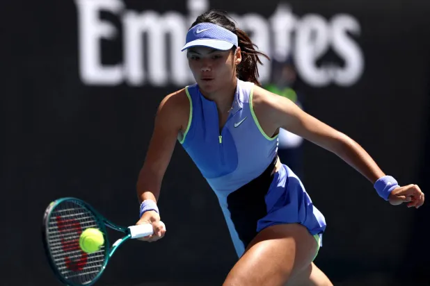 رادوكانو تنفصل عن مدربها رويج