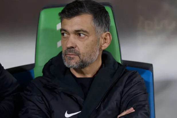 البرتغالي سيرجيو كونسيساو مدرب فريق الاتحاد (تصوير: نايف العتيبي)