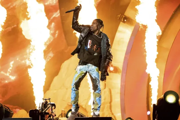 Gerçek adı Jacques Bermon Webster II olan 34 yaşındaki Travis Scott, SICKO MODE, goosebumps ve HIGHEST IN THE ROOM gibi şarkılarıyla tanınıyor (AP)