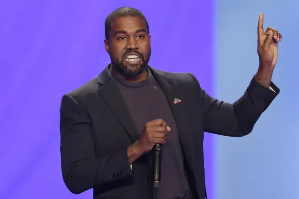 Kanye West, The Wall Street Journal'daki özür mektubunu yeni albümünün tanıtımı için yayımladığı iddialarını yalanladı (AP)