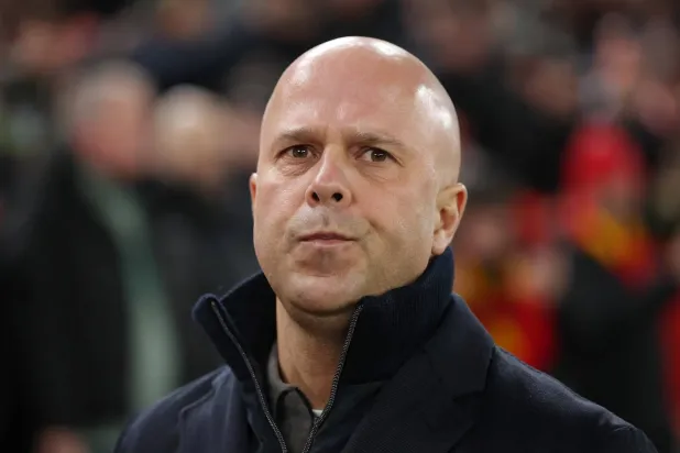 مدرب ليفربول أرني سلوت (رويترز)