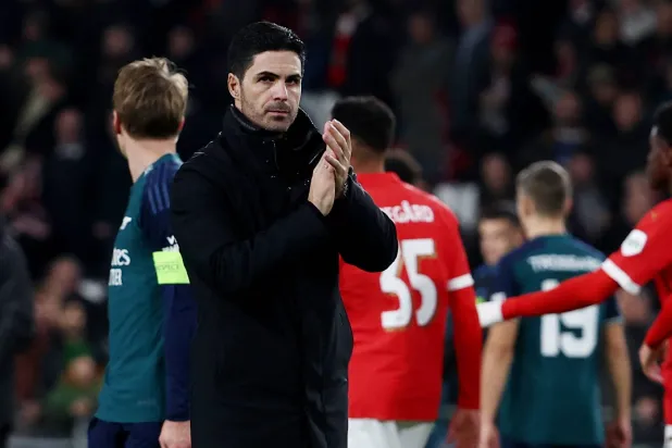 ميكيل أرتيتا مدرب آرسنال (رويترز)