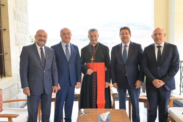 النواب الأربعة في لقاء سابق مع البطريرك الماروني بشارة الراعي (الوكالة الوطنية للإعلام)