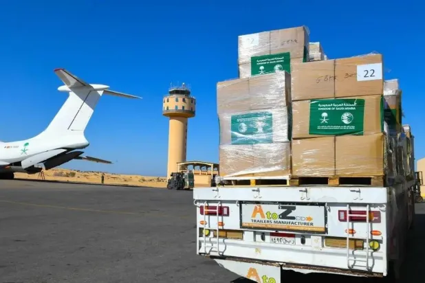 وصلت المساعدات السعودية المتنوعة إلى 61 دولة خلال عام 2025 (واس)