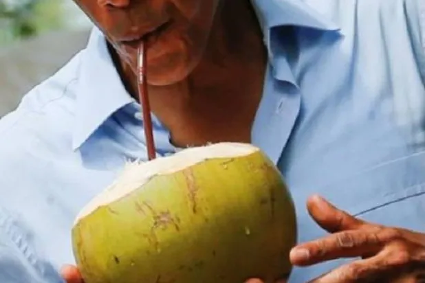 ماء جوز الهند يعد مُرطباً ممتازاً (رويترز)