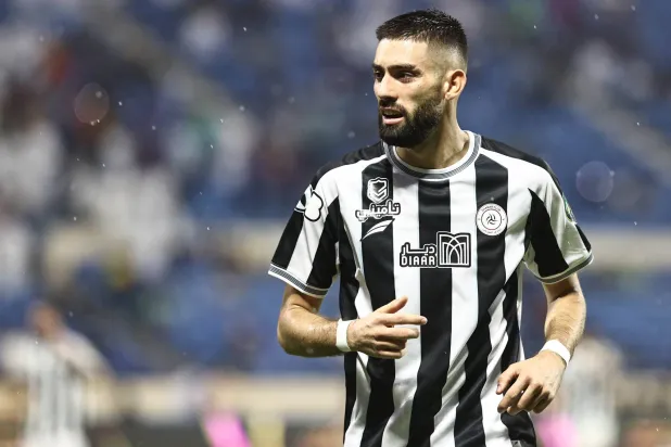 كاراسكو مستمر في صفوف الشباب بعد انهيار الصفقة الإيطالية (الشرق الأوسط)