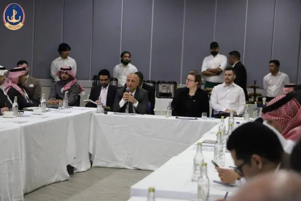 جانب من اجتماع دولي في الرياض لتعزيز دعم قوات خفر السواحل اليمني (سبأ)