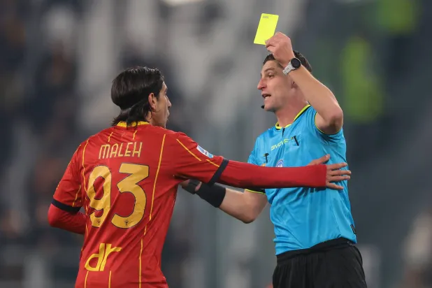 المغربي يوسف مالح من ليتشي إلى كريمونيزي (د.ب.أ)