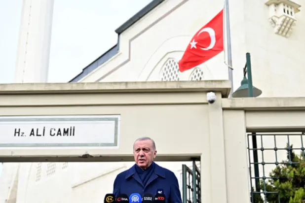 Türkiye Cumhurbaşkanı Recep Tayyip Erdoğan, Cuma günü İstanbul'da gazetecilere açıklama yaptı (Türkiye Cumhurbaşkanlığı)