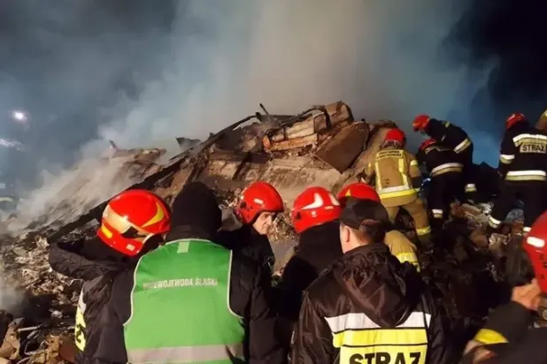 ns-Montana'da bir barda meydana gelen patlamanın ardından kurtarma ekipleri çalışmlarını sürdürüyor