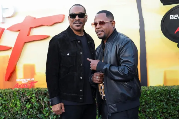 Eddie Murphy ve Martin Lawrence, aynı çocuğun büyükbabaları olacak (Reuters)