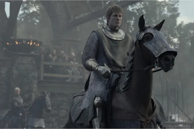 29 yaşındaki Peter Claffey, oyunculuğa başlamadan önce İrlanda 20 yaş altı ulusal takımına kadar yükselen bir rugby oyuncusuydu (HBO)