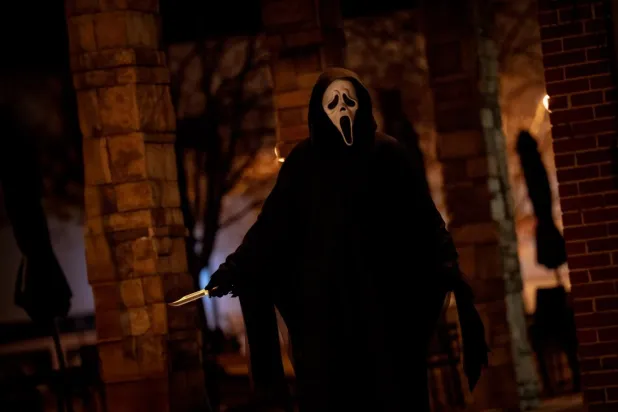 Çığlık serisi, Ghostface'in bir kez daha dehşet saçacağı 7. filmiyle gişede 1 milyar dolar sınırını aşmaya hazırlanıyor (Paramount Pictures)