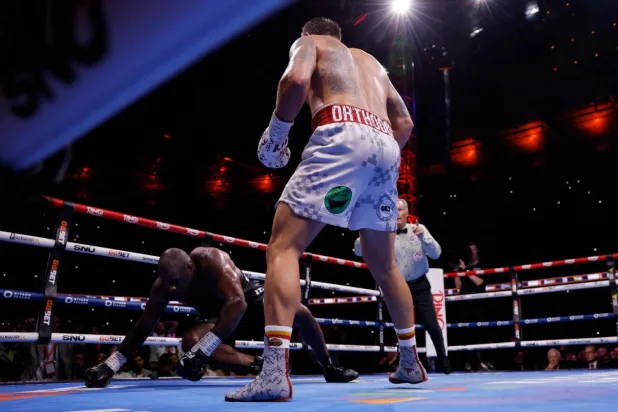 Oleksandr Usyk, Daniel Dubois'yla yaptığı ikinci maçta 130 milyon dolardan fazla kazanmıştı (Reuters)