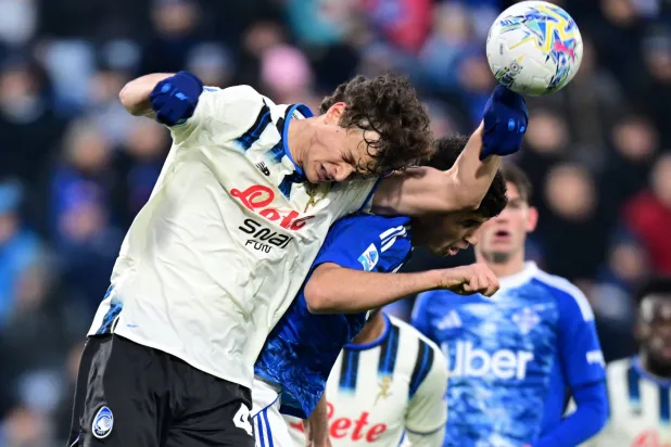 التعادل السلبي حكم مواجهة كومو وضيفه أتالانتا (رويترز)