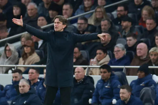 توماس فرانك المدير الفني لفريق توتنهام هوتسبير (إ.ب.أ)