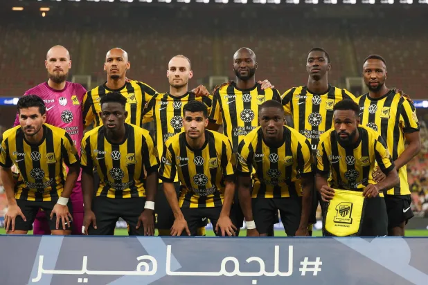 الجماهير تنتظر حسم العديد من الأمور بالنسبة للفريق (نادي الاتحاد) 