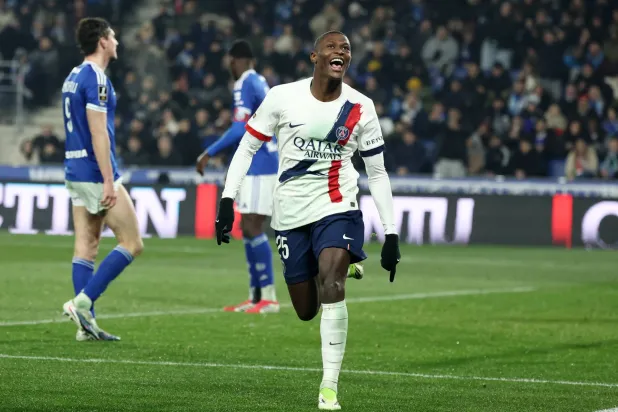 «الدوري الفرنسي»: بعشرة لاعبين... سان جيرمان يفوز ويستعيد الصدارة