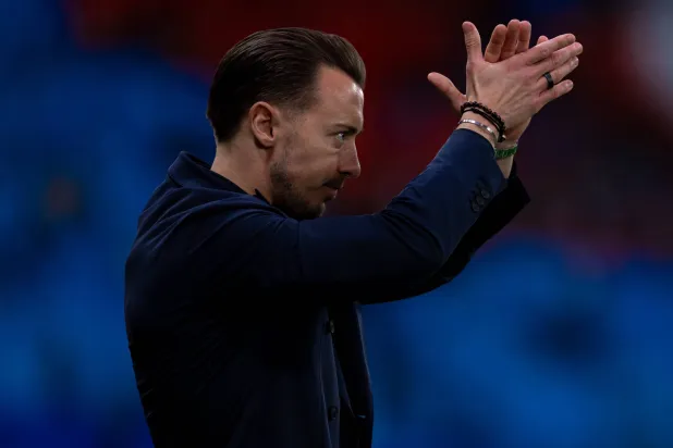 ماتياس يايسله مدرب فريق الأهلي (الدوري السعودي للمحترفين) 