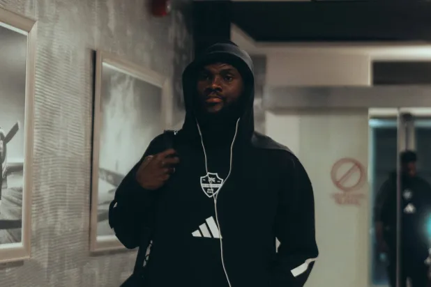 فرانك كيسيه لاعب النادي الأهلي (النادي الأهلي) 