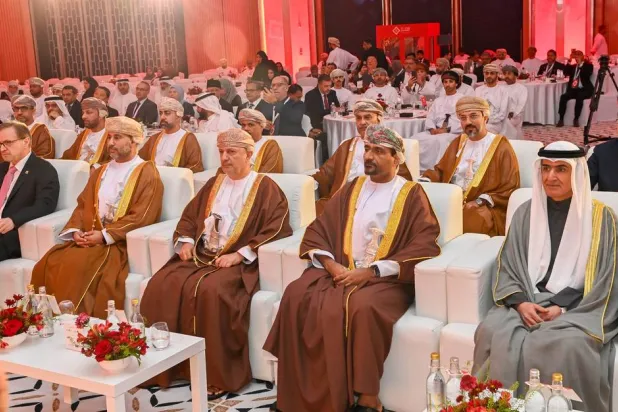 جانب من انعقاد القمّة الـ17 لمجلس الخدمات المالية الإسلامية التي تستضيفها سلطنة عُمان (العُمانية)
